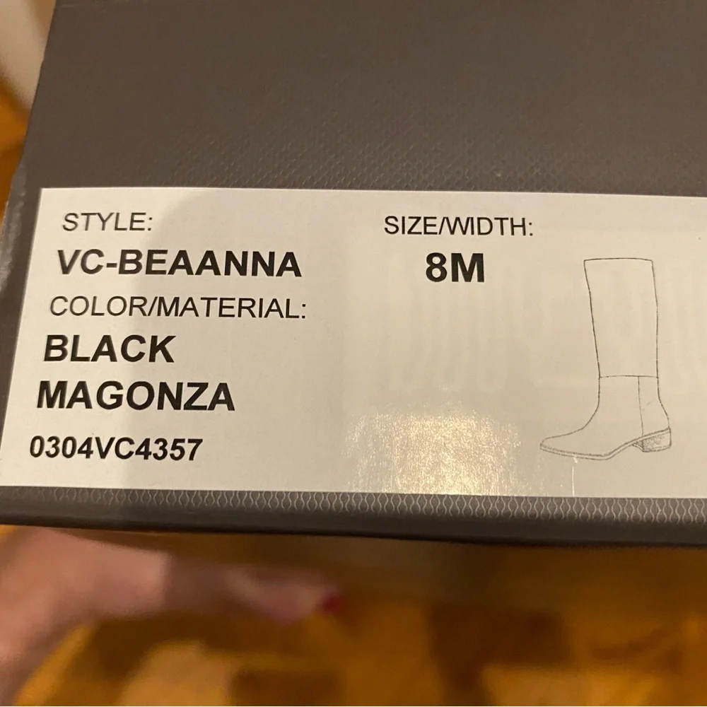 Vince Camuto boots never worn.  Size 8.  Black - Picture 6 of 8